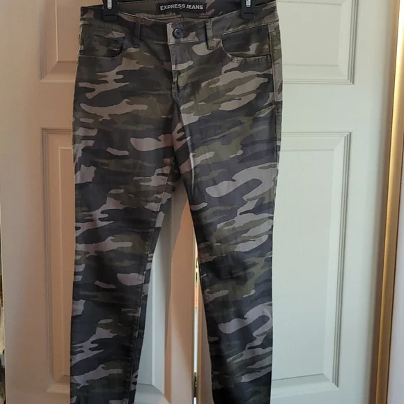 Express Camo leggings - Picture 1 of 5